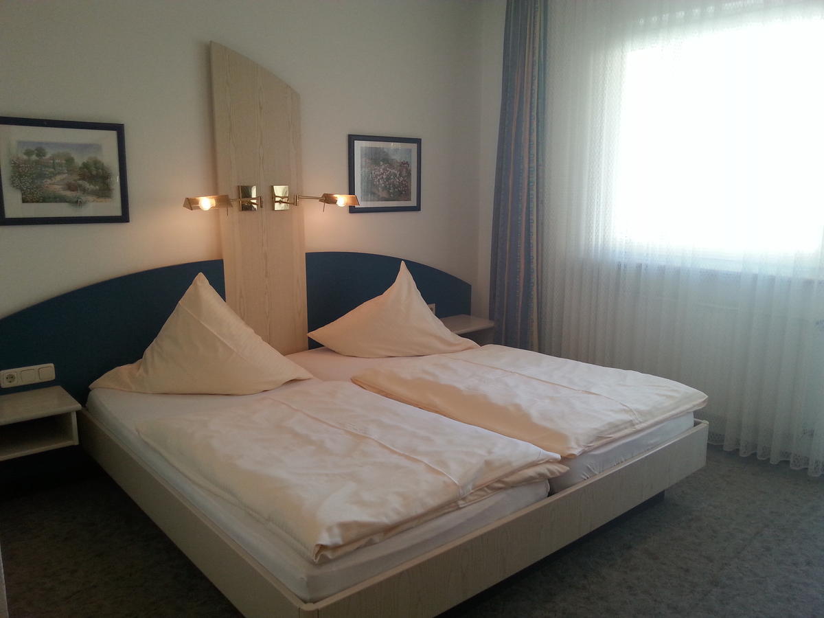 Hotel Restaurant Rueckert Nistertal Room photo