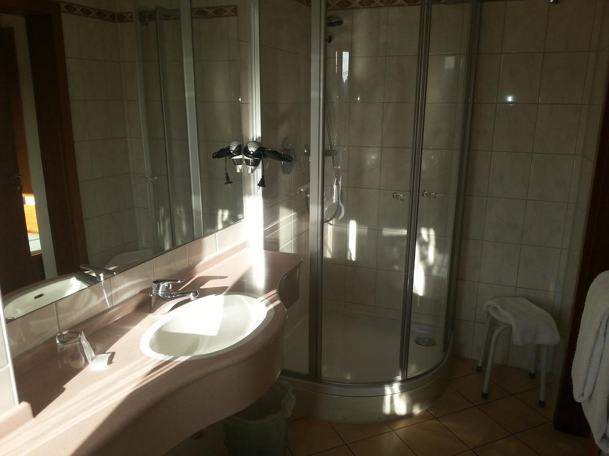 Hotel Restaurant Rueckert Nistertal Room photo